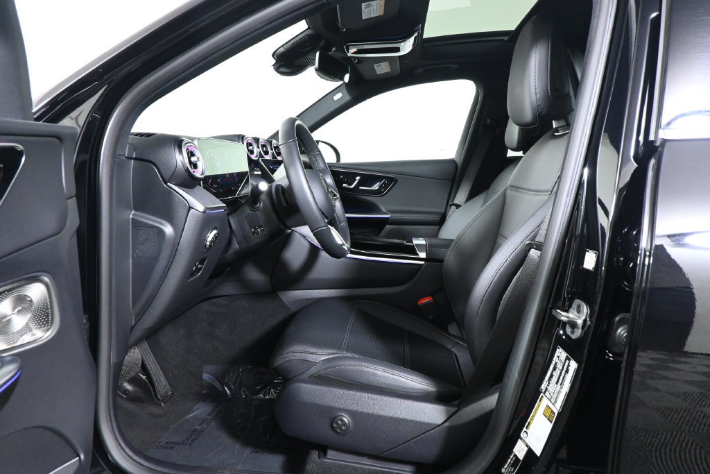 Certified 2026 Mercedes-Benz GLC 300 4MATIC image 3