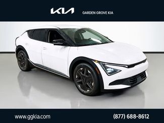 New 2025 Kia EV6 Light 360° Tour