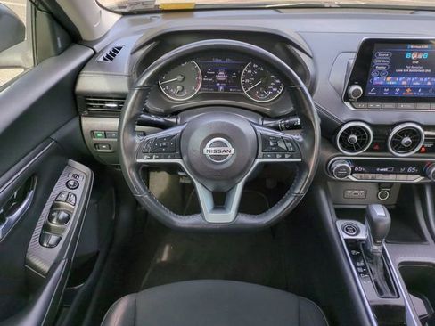 Used 2021 Nissan Sentra SV image 15