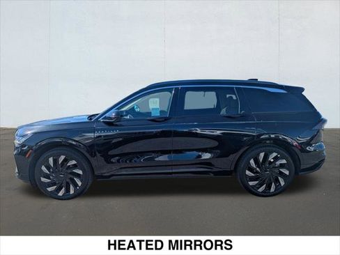 Used 2024 Lincoln Nautilus Black Label w/ Jet Appearance Package (87T) image 2