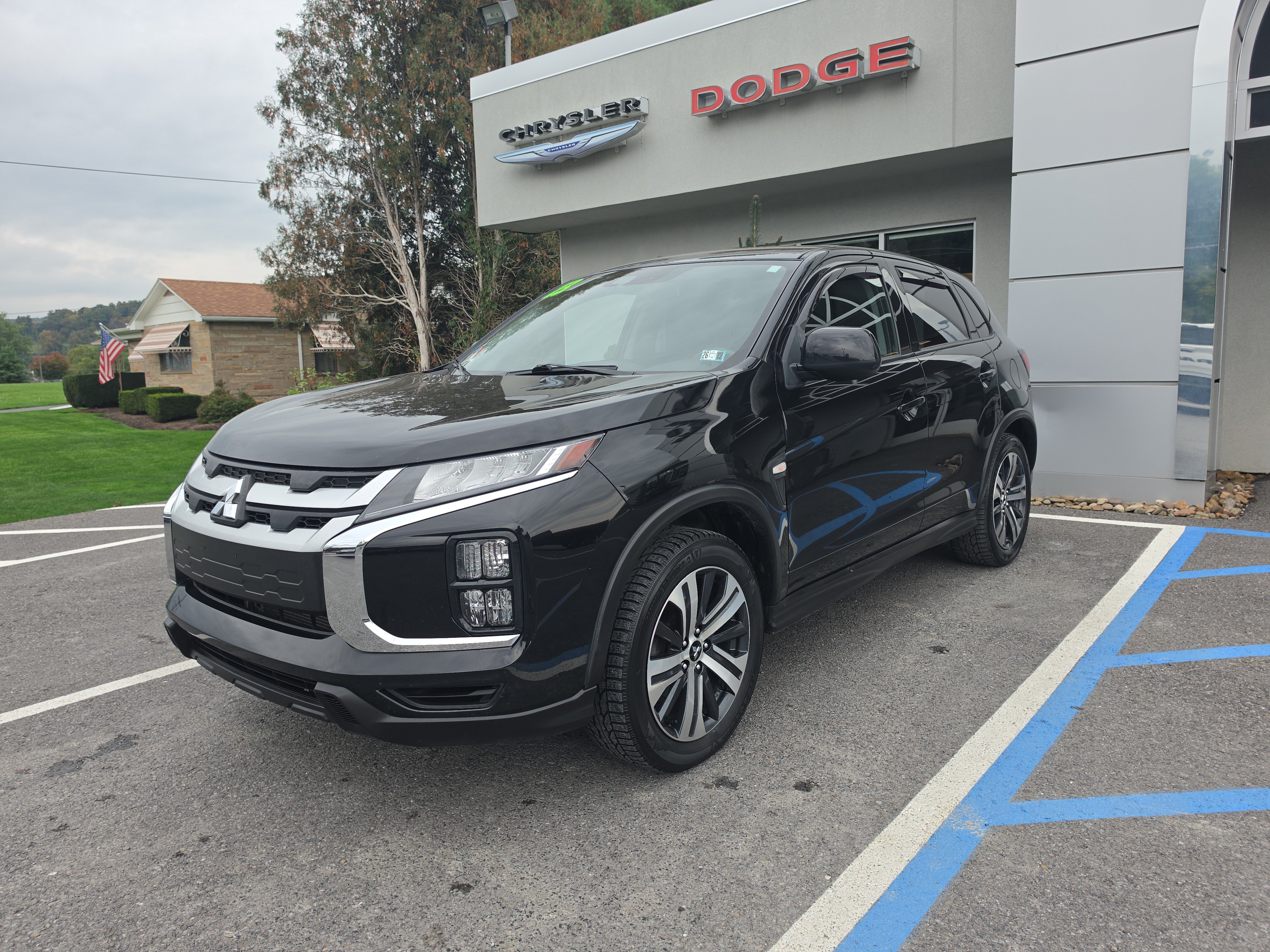 Used 2023 Mitsubishi Outlander Sport ES AWD/4WD image 8