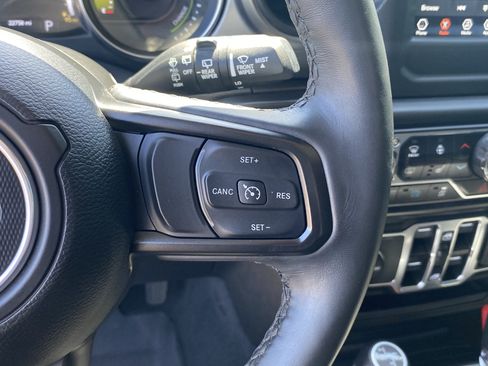 Used 2023 Jeep Wrangler Unlimited w/ Cold Weather Group AWD/4WD image 21