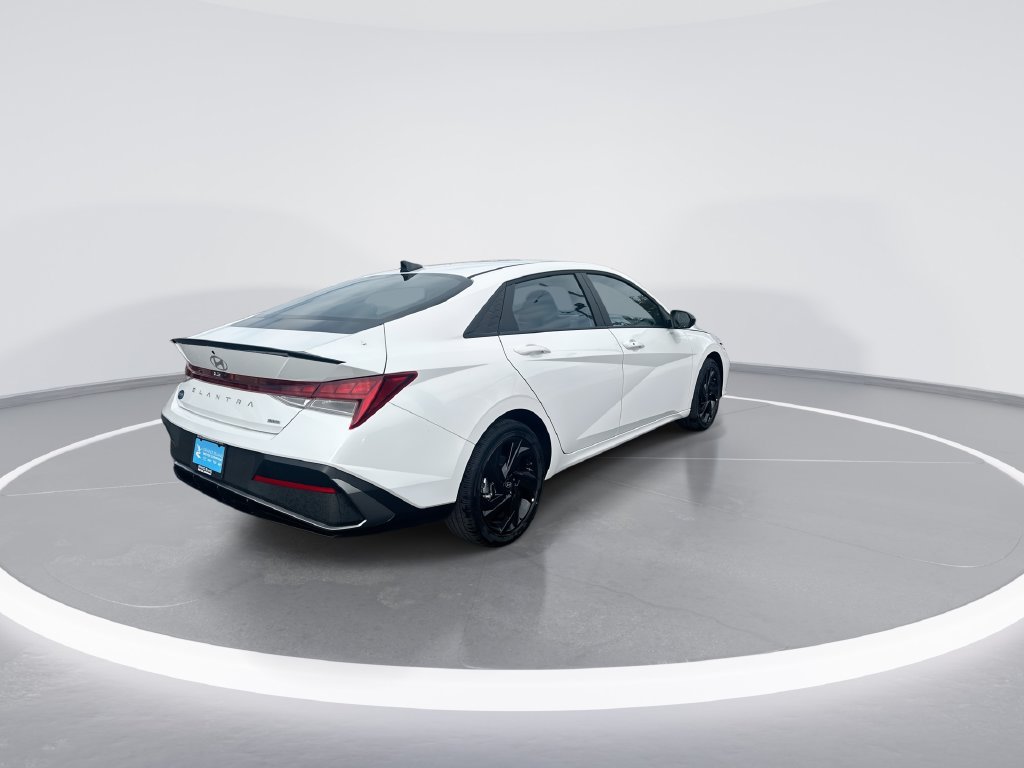 New 2026 Hyundai Elantra SEL FWD image 8