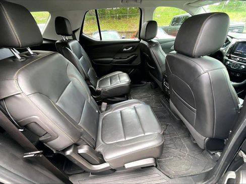 Used 2021 Chevrolet Traverse RS w/ LPO, Floor Liner Package FWD image 22