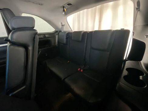 Used 2015 Toyota Highlander XLE image 23