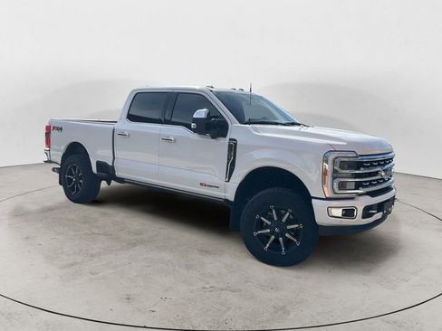 Used 2023 Ford F350 Platinum AWD/4WD image 7