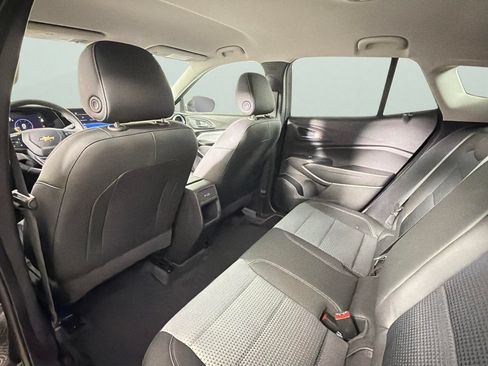 Used 2025 Chevrolet Trax LT w/ Driver Confidence Package FWD image 27