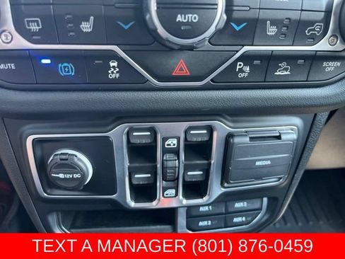 Used 2024 Jeep Wrangler High Altitude AWD/4WD image 25