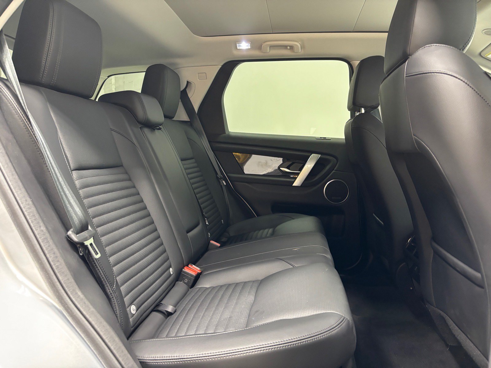 New 2024 Land Rover Discovery Sport S AWD/4WD image 37