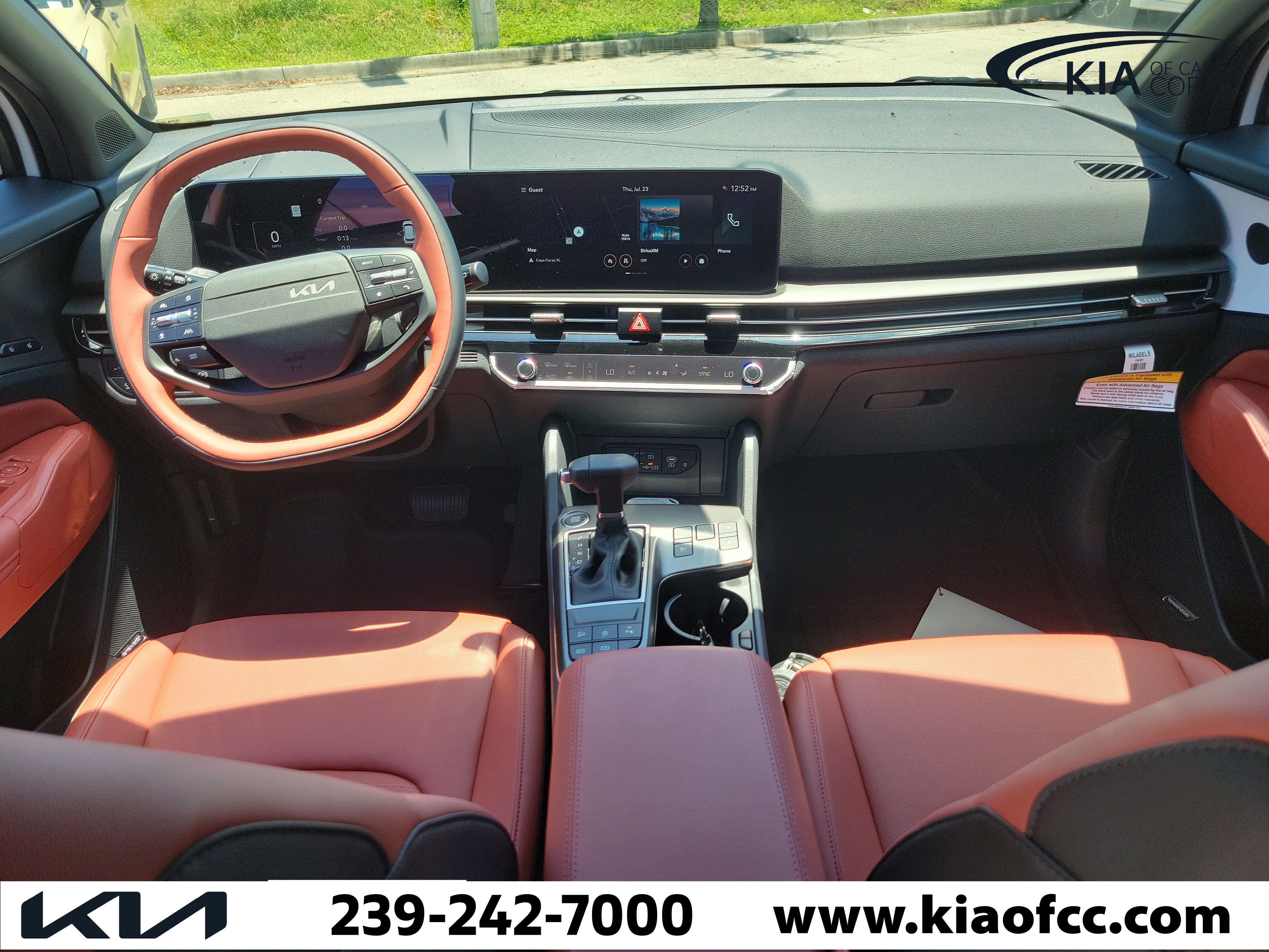 New 2026 Kia Sportage SX FWD image 15