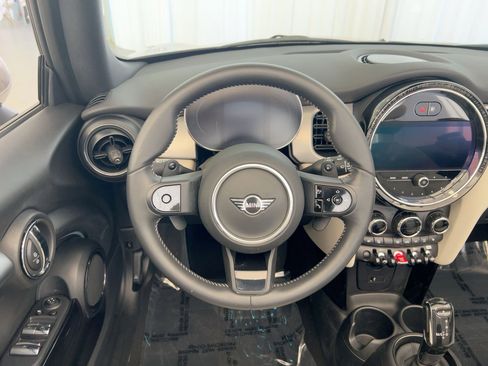 Certified 2023 MINI Cooper S w/ Signature Upholstery Package image 21