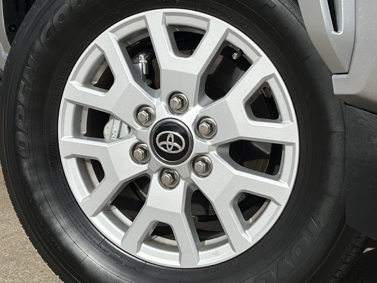 Used 2024 Toyota Tacoma SR5 RWD image 27