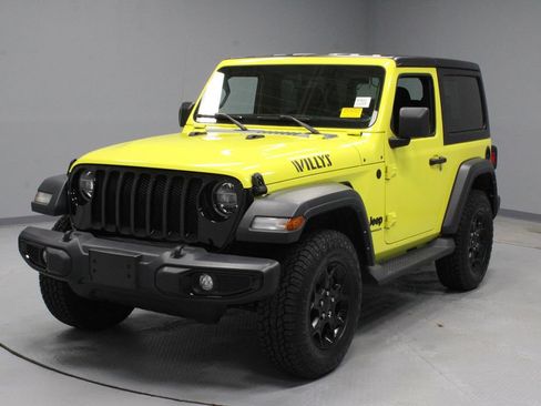 Used 2022 Jeep Wrangler Sport AWD/4WD image 6