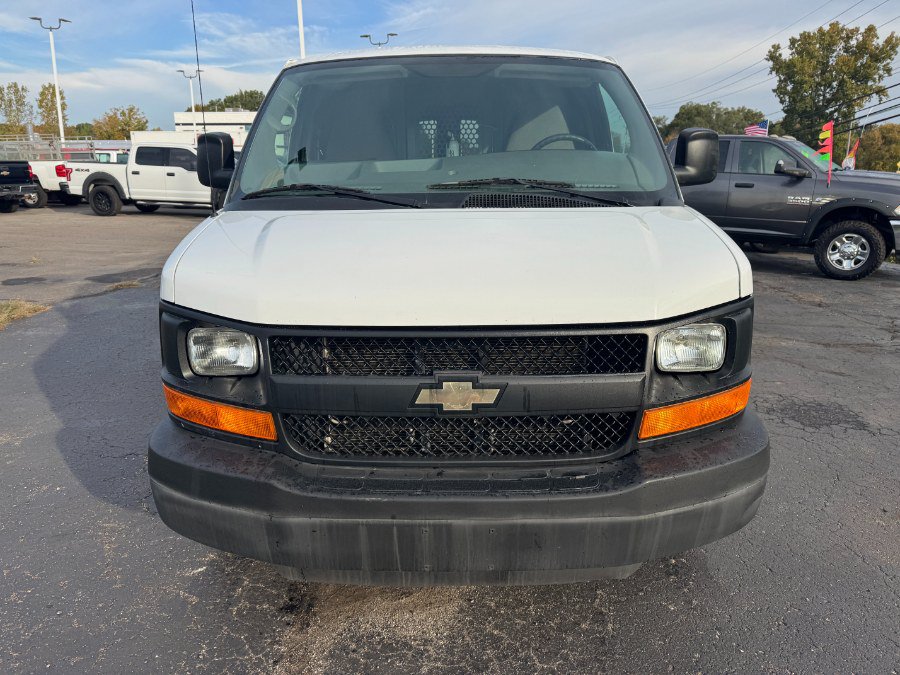 Used 2015 Chevrolet Express 3500 RWD image 8