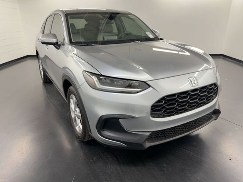 Certified 2023 Honda HR-V LX image 7