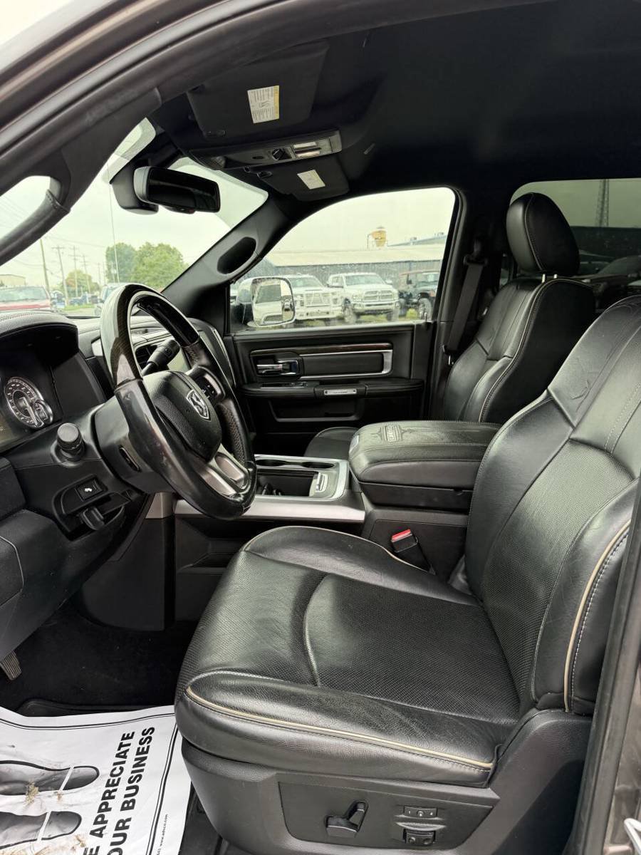 Used 2017 RAM 3500 Laramie Longhorn AWD/4WD image 9