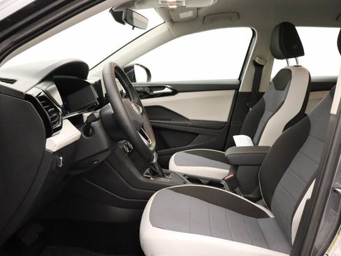 Certified 2025 Volkswagen Taos S FWD image 15