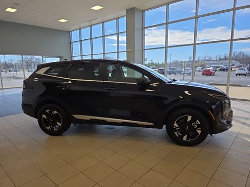 Used 2026 Kia Sportage LX image 5