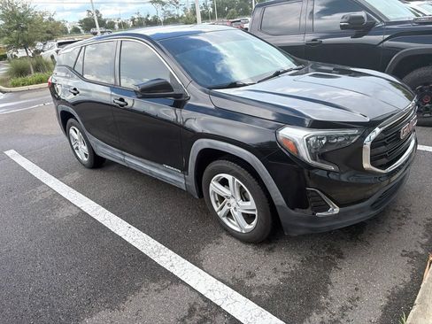 Used 2018 GMC Terrain SLE FWD image 2