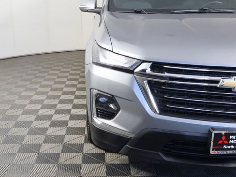 Used 2023 Chevrolet Traverse LT image 14