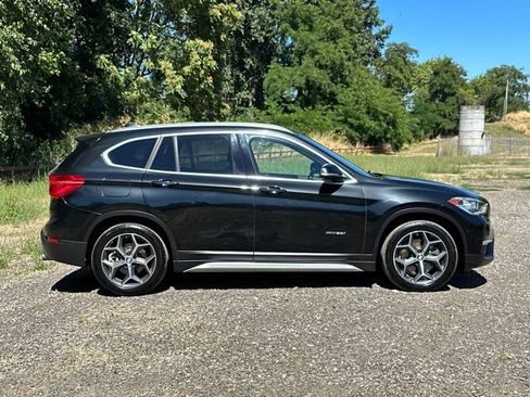Used 2017 BMW X1 xDrive28i AWD/4WD image 10