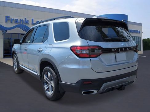 New 2026 Honda Pilot EX-L image 3