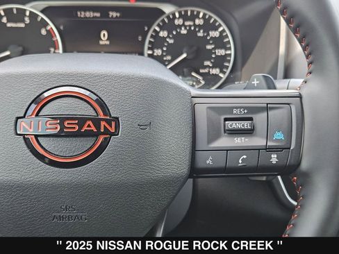 Used 2025 Nissan Rogue SV AWD/4WD image 25