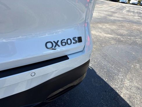 New 2026 INFINITI QX60 Sport image 4