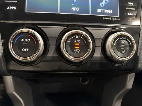 Used 2017 Subaru Forester 2.5i Premium image 21