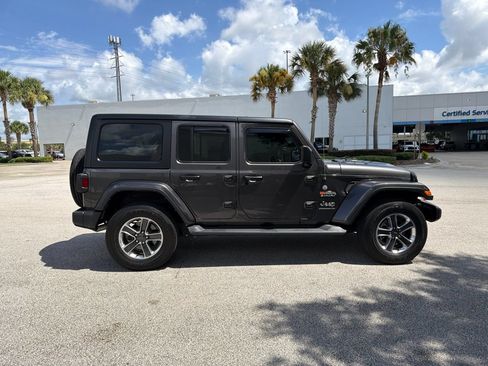 Used 2023 Jeep Wrangler Unlimited Sahara AWD/4WD image 6