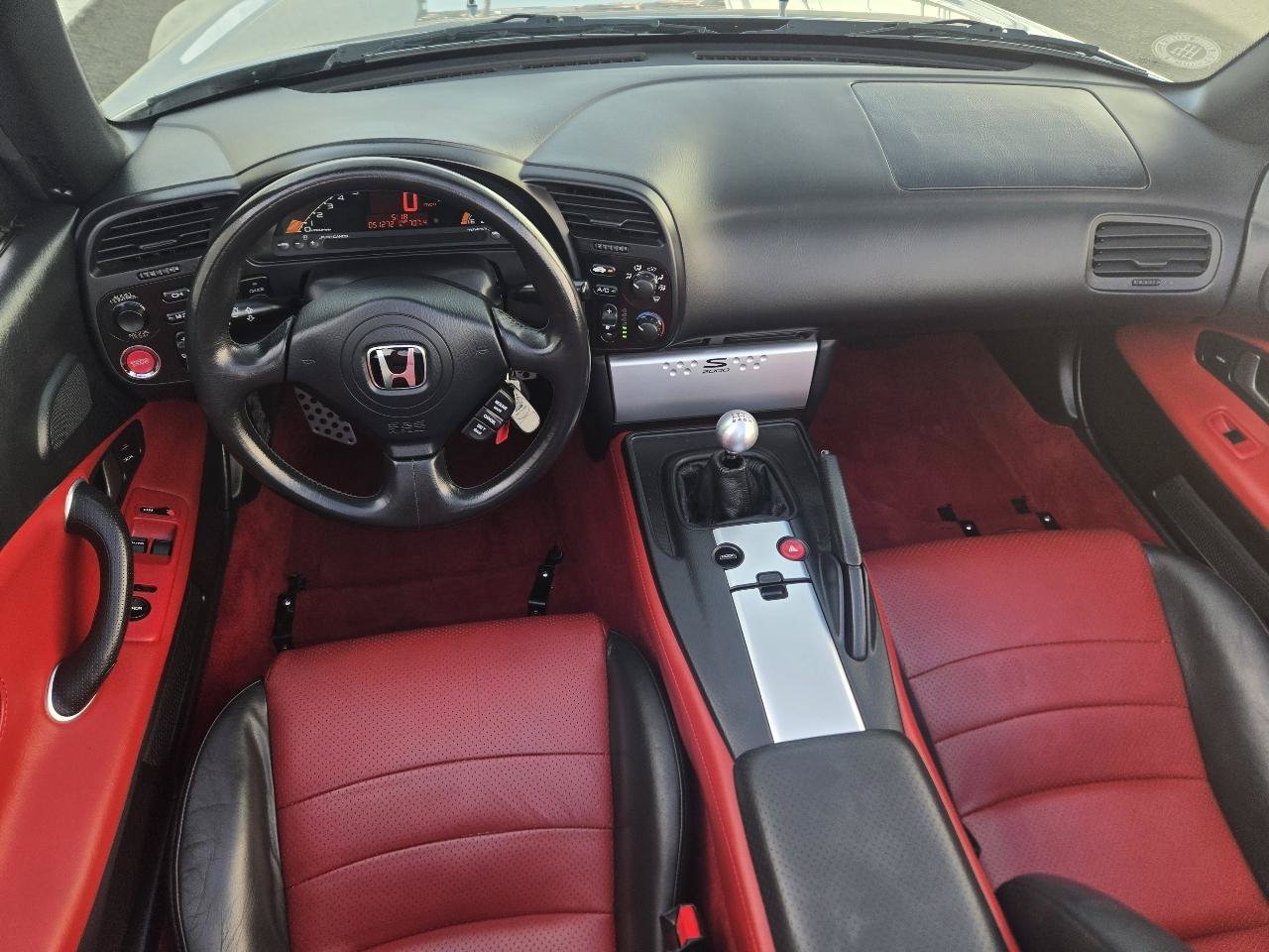 Used 2004 Honda S2000 image 2