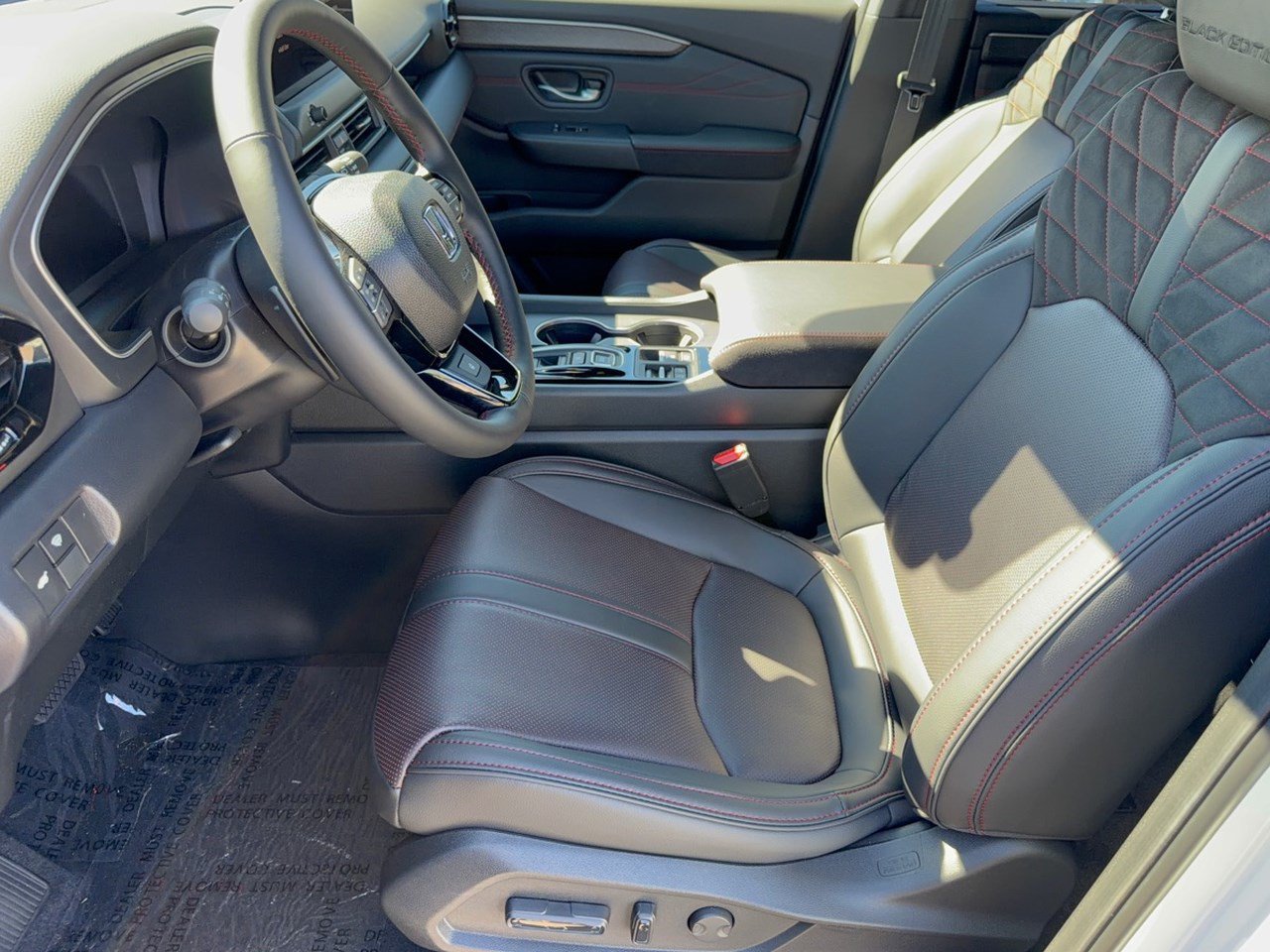 New 2026 Honda Pilot Black Edition image 5