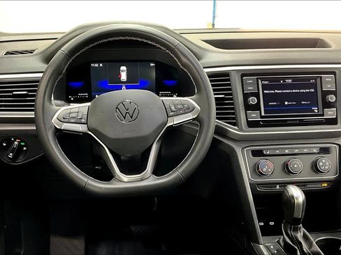 Used 2023 Volkswagen Atlas Cross Sport SE image 8
