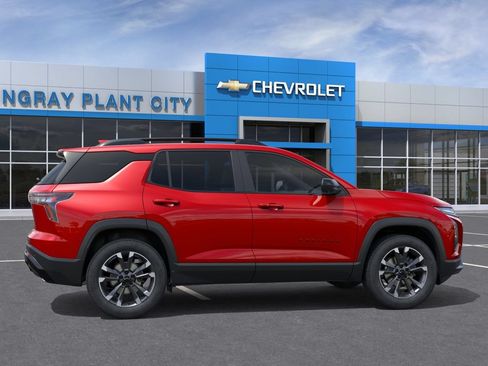 New 2027 Chevrolet Equinox RS w/ Safety and Technology Package FWD image 5