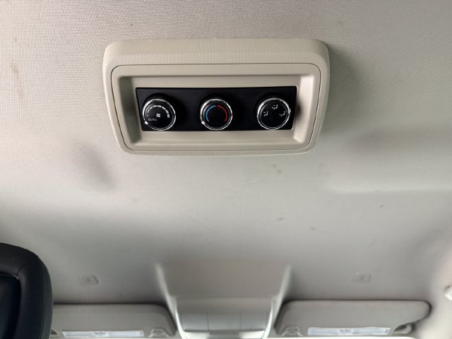 Used 2019 Dodge Journey SE FWD image 32