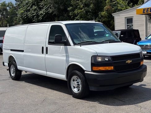 Used 2025 Chevrolet Express 2500 Extended w/ Driver Convenience Package RWD image 2