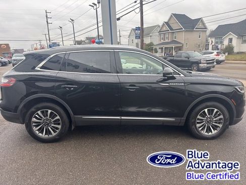 Used 2022 Lincoln Nautilus Reserve w/ Luxury Package image 5