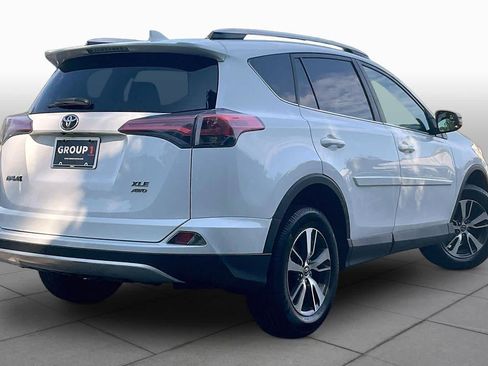 Used 2016 Toyota RAV4 XLE AWD/4WD image 12