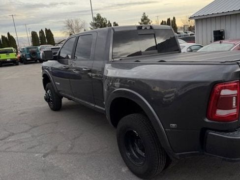 Used 2022 RAM 3500 Laramie w/ Max Tow Package image 4