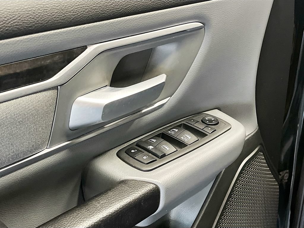 Used 2022 RAM 1500 Big Horn AWD/4WD image 17