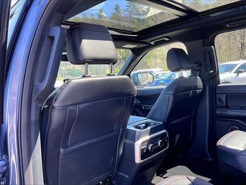 Used 2023 Ford Expedition Limited AWD/4WD image 23