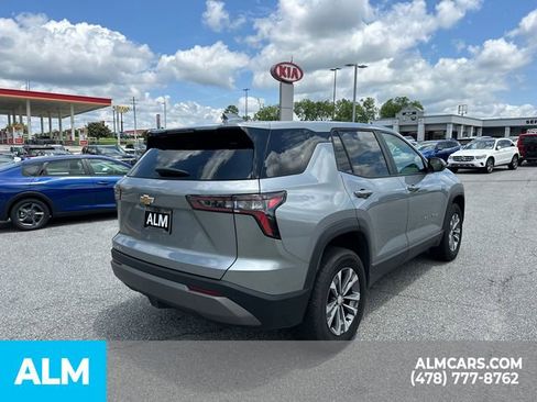 Used 2025 Chevrolet Equinox LT FWD image 5