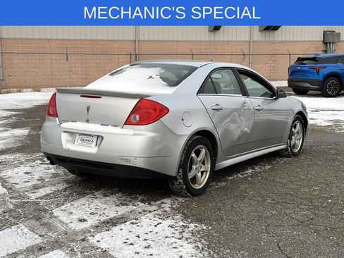 Used 2009 Pontiac G6 Sedan w/ Sport Package 2 image 5