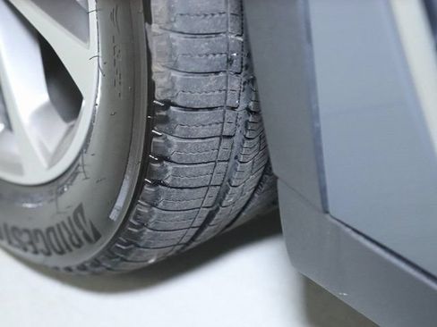 Used 2024 BMW X5 xDrive40i w/ Premium Package AWD/4WD image 39