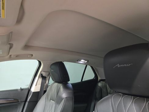 Used 2022 Buick Envision Avenir w/ Technology Package II FWD image 25