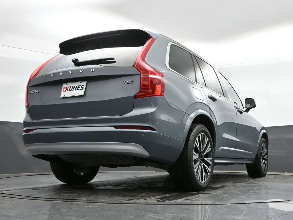 Used 2022 Volvo XC90 T6 Momentum w/ Climate Package AWD/4WD image 39