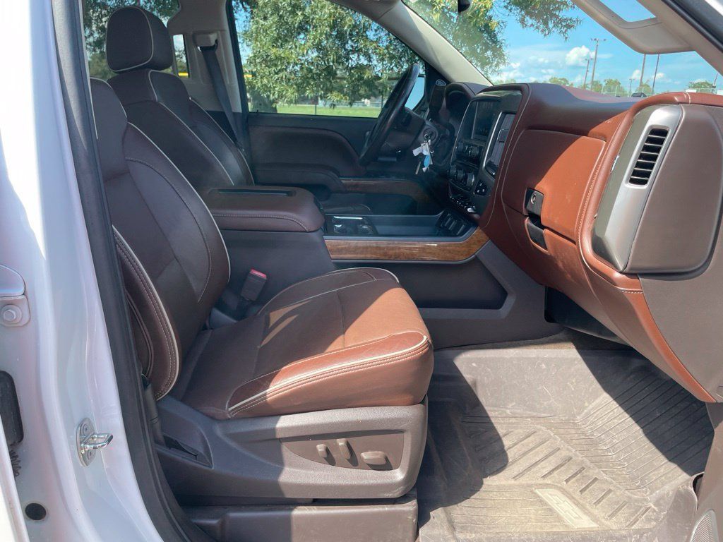 Used 2018 Chevrolet Silverado 1500 High Country AWD/4WD image 15