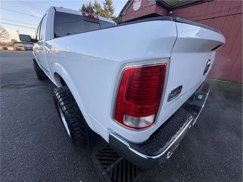 Used 2014 RAM 1500 Laramie Longhorn image 28