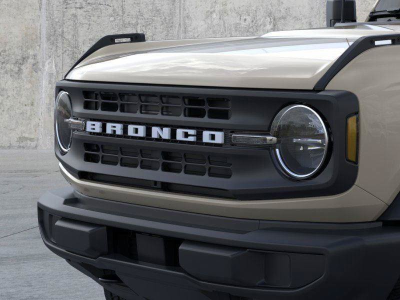 Used 2025 Ford Bronco 4-Door AWD/4WD image 19