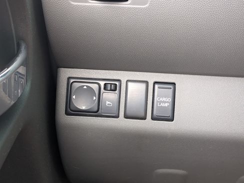 Used 2019 Nissan Frontier SL RWD image 23